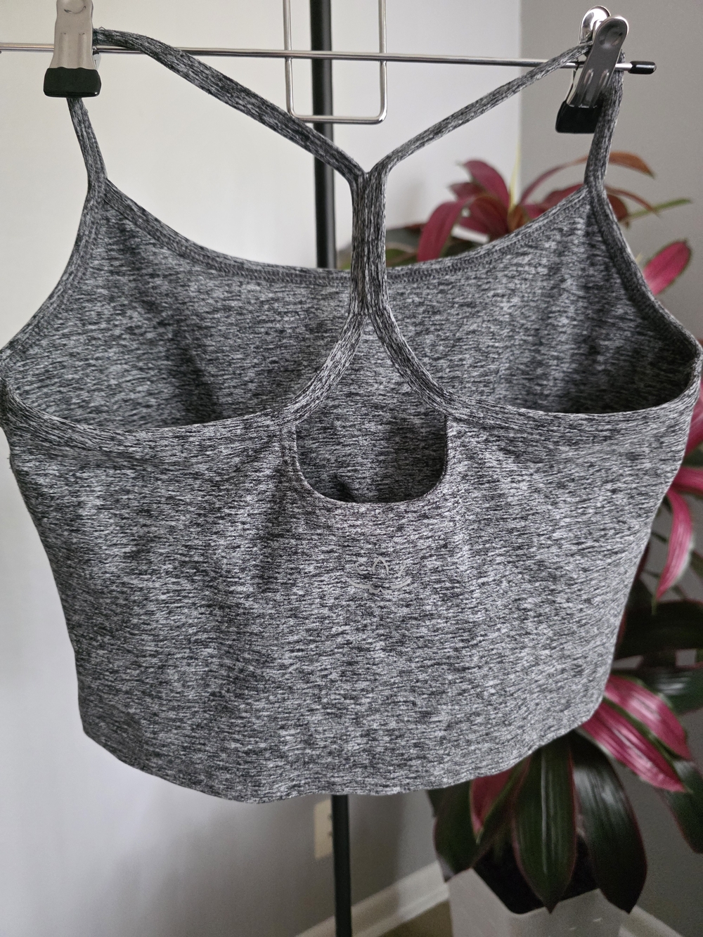 Beyond Yoga Gray Spacedye HIGHRIDE Strappy Crop Top Sports Bra Size Medium - Picture 3 of 5